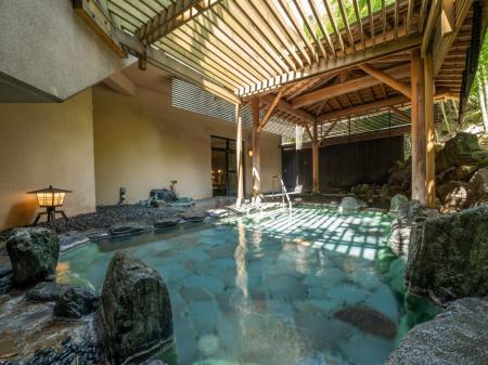 兵庫・湯村温泉「湧泉の宿ゆあむ」、1泊2食付きペア宿