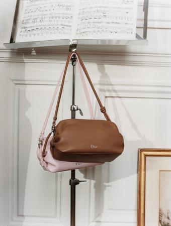 【Dior】新作スモールレザーグッズのセレクション