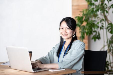 介護支援専門員(ケアマネジャー)のテレワーク制度を 介護支援専門員(ケアマネジャー)のテレワーク制度を