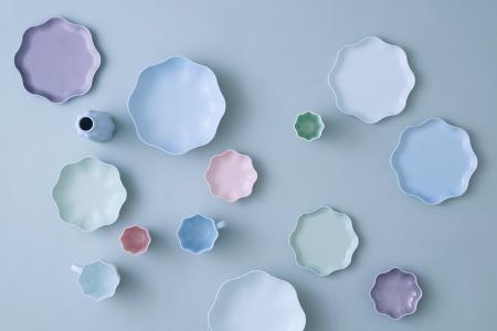 【畑萬陶苑|CFCL】ファッションとライフスタイルを融 【畑萬陶苑|CFCL】ファッションとライフスタイルを融