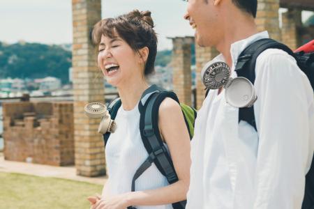 クリップ付きで日傘やリュックに取り付けられる風速従 クリップ付きで日傘やリュックに取り付けられる風速従