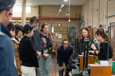 休暇村越前三国、「越前和紙の紙漉き体験と越前織チロ