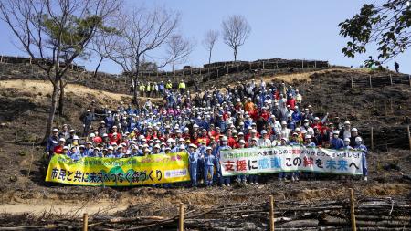 「令和7年今治市林野火災」発災から1年、未来へつなぐ