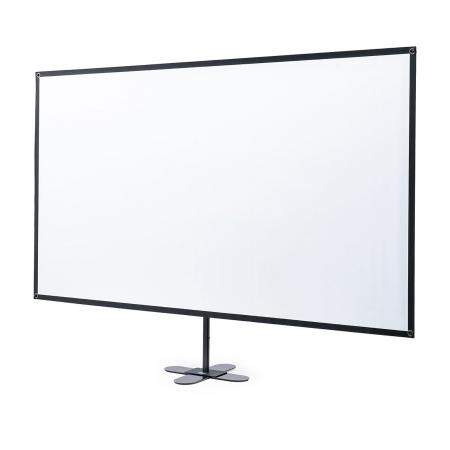 卓上に置くだけで80インチ、どこでも使える4K対応モバ