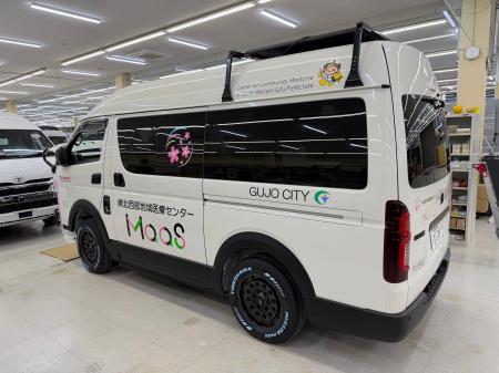 医療MaaS車両を郡上市国保白鳥病院様へ納車・式典を挙 医療MaaS車両を郡上市国保白鳥病院様へ納車・式典を挙