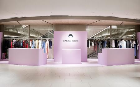 MARINE SERREがGINZA SIXで5週間限定のポップアップを MARINE SERREがGINZA SIXで5週間限定のポップアップを