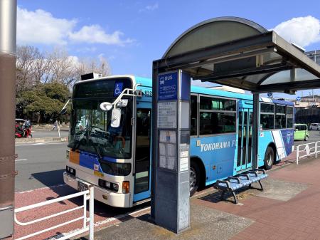 横浜FC×相鉄バス「環境配慮型」新ラッピングバス導入 横浜FC×相鉄バス「環境配慮型」新ラッピングバス導入