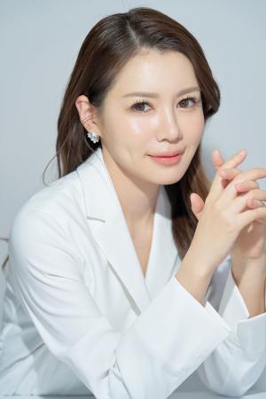 美容外科医・奥村智子、日韓共同制作映画『私たちが歌