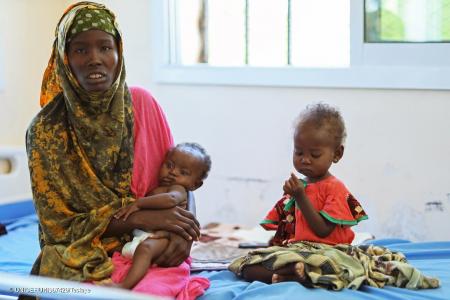 中東情勢の影響受けるソマリア　200万人の子どもが急
