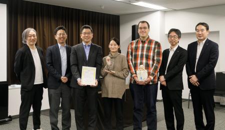 カコムスホールディングス、ダイワボウ情報システム主