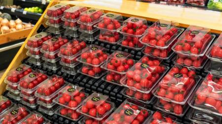 エフピコチューパ、青果流通の折りたたみコンテナにピ