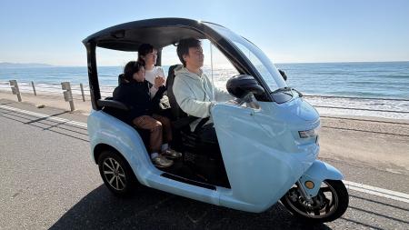 観光地発・街乗り対応の電動トゥクトゥク Emobi 車両
