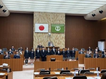 泉大津市議会で子ども議会を開催