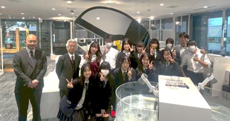 未来の科学者たちが「ファインバブル技術」の秘密に迫