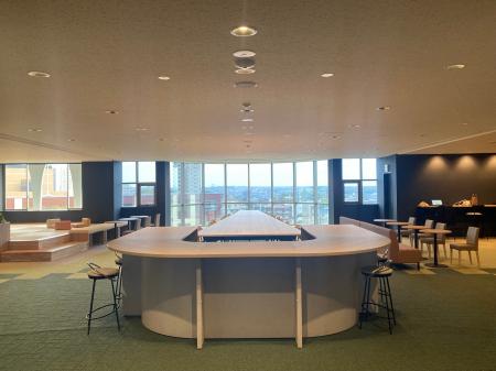 丸天産業、就活早期化時代の実践教育に参画、学部横断