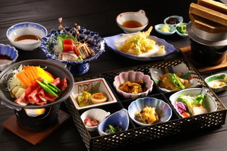 【源泉のお宿 湯河原千代田荘】春を味わう季節献立が