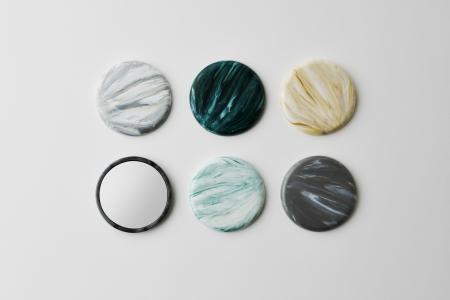 Parallel Plasticsの“ストーン”シリーズが「KIT SHOP