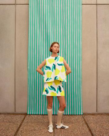 [マリメッコ]定番スタイルやシルエットを再構築した、