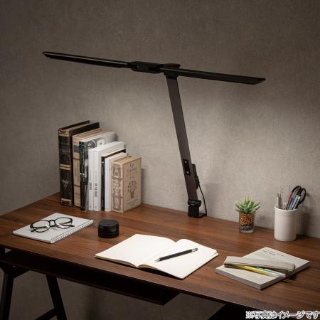 太陽光に近い自然な光を再現し、学習や読書時のお子さ