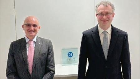 ハンサード・インターナショナル・リミテッド（ロンド