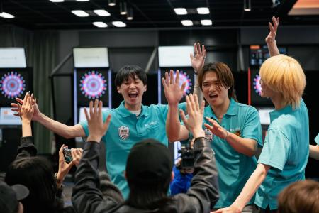 青山学院大学が初代チャンピオンに。ダーツの大学団体