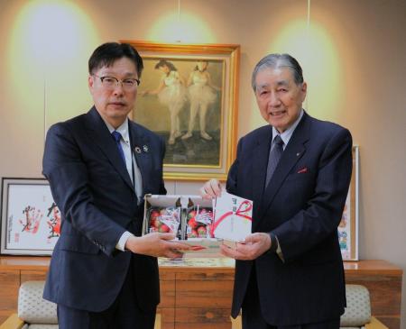 児童養護施設へ愛知県産のいちご「愛きらり」を寄贈し