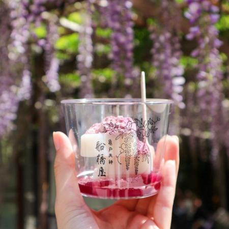 【亀戸天神 藤まつり】に合わせて、船橋屋が藤色スイ