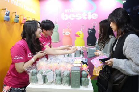 バッグに付けてかわいい!asobu新作ボトル「miniutf-8 バッグに付けてかわいい!asobu新作ボトル「miniutf-8