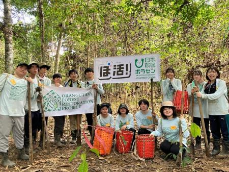 学生ボランティアがボルネオで累計2万5千本の植林を達 学生ボランティアがボルネオで累計2万5千本の植林を達