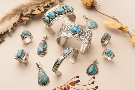 世界唯一のターコイズ鑑定士、ジョー・ダン・ロウリー