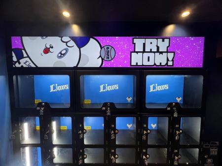 ベルーナドーム内「ライオンズチームストア フラッグ