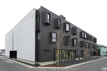 ライフデザイン・カバヤは、岡山県岡山市北区の3階建