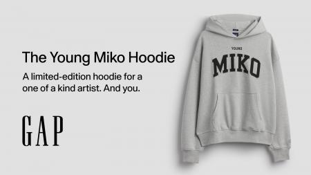 Gap、ヤング・ミコが再解釈したアイコニックなアーチ