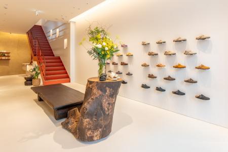 大阪初となるBIRKENSTOCKのコンセプトストアが、心斎