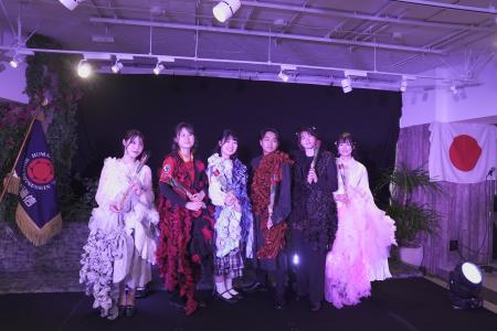 初の東京本社開催!「脱・リクルートスーツ」を掲げ、 初の東京本社開催!「脱・リクルートスーツ」を掲げ、