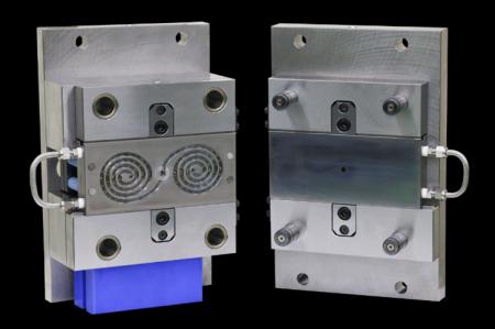 【双葉電子工業】金型交換の手間を大幅削減。試験片成