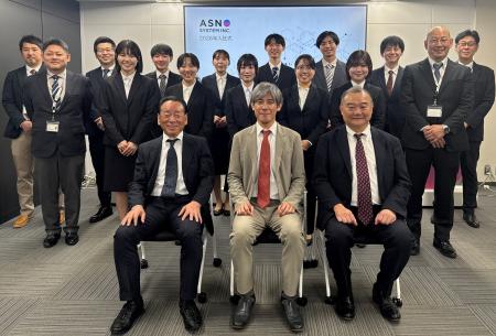 国内最大級の貸し会議室サイト「会議室.COM」を運営す 国内最大級の貸し会議室サイト「会議室.COM」を運営す