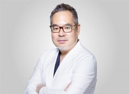 TCB東京中央美容外科の寺西宏王理事長が、東邦大学医