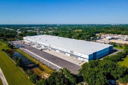 米国バリューアッド・ファンドの日本国内投資家向けマ 米国バリューアッド・ファンドの日本国内投資家向けマ