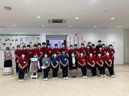 行岡病院、「人間とロボット」の合同入社式を開催！