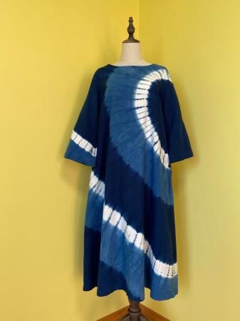 藍と暮らしが出会う　昭島人物紹介展「形山晃士朗(か