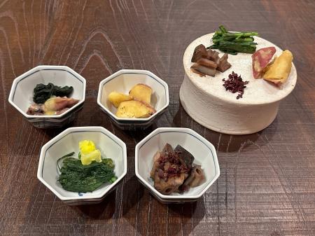 創作海鮮丼専門店【TILE (タイル) 】で金沢の“海鮮以