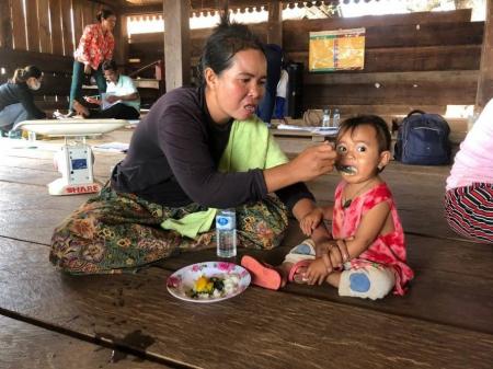 カンボジアの子どもたちの“いま”を伝える― 栄養改善プ