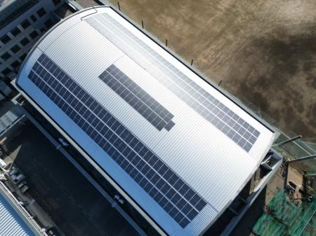 都立学校の太陽光発電設備においてHESTAソーラーが導