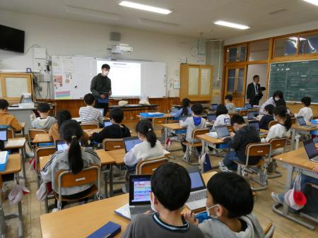 長野県佐久穂町教育委員会がフルノシステムズのWi-Fi 長野県佐久穂町教育委員会がフルノシステムズのWi-Fi