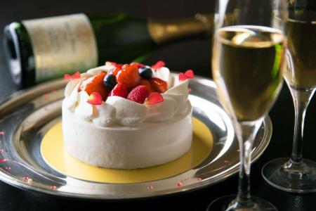 【シーサイドホテル舞子ビラ神戸】明石海峡の絶景を贈