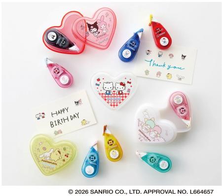 サンリオキャラクターズデザインで手帳やカードをかわ