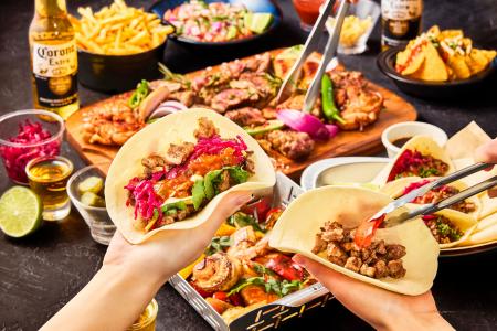 六本木の夜景を見下ろす圧倒的ロケーション！屋上庭園