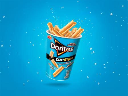 春のお出かけシーズンにもオススメ！持ち運びやすいカ