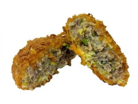 春キャベツを使用し、牛肉と豚肉の黄金比率で旨味を引